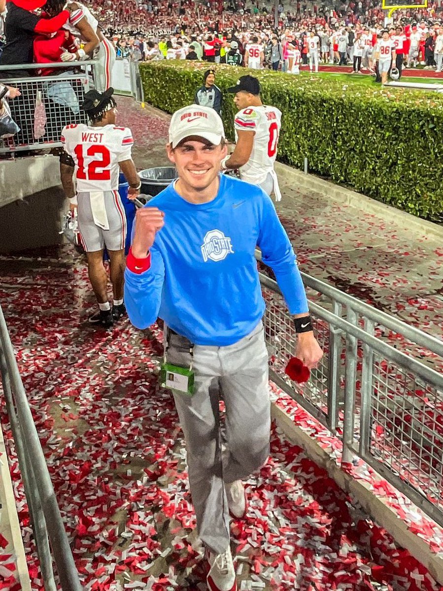 JCUAlumni tweet media