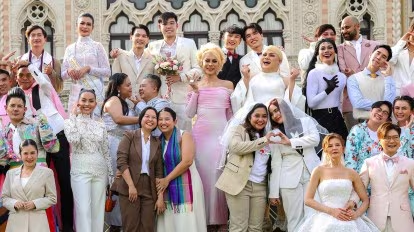Congratulations .. More than 1,000 couples wed in a riot of colour as Thailand legalises same-sex marriage.  LGBTQ couples now have the same rights as other couples to manage assets, inherit, adopt &amp; take decisions about their partner's medical treatment  bbc.co.uk/news/live/czx8…