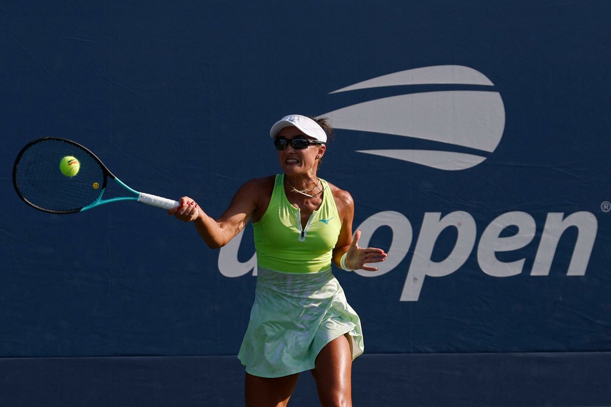 Une joueuse de tennis australienne lance son compte OnlyFans.

Arina Rodionova, éliminée au 2e tour des qualifications de l’Open d’Australie, a annoncé son divorce sur les réseaux sociaux et son inscription sur la plateforme de contenus pour adultes.

➡️ l.leparisien.fr/Go2p