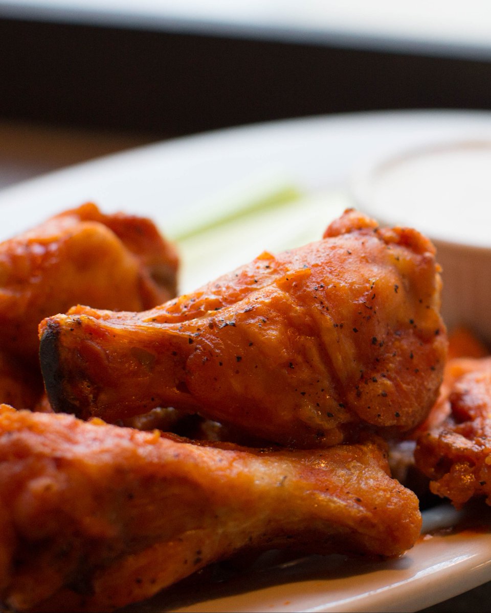 The only thing Buffalo is taking home this Sunday is a package of wings 🍗🔥 Chiefs Kingdom, let’s eat AND win! Order a buffalo wing package for your watch party from Nick and Jake's! 20 for $25 | 40 for $50 
🍗 nickandjakes.com/wings 🍗