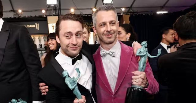 JillianChili's tweet photo. OSCAR NOMINEES KIERAN CULKIN &amp; JEREMY STRONG https://t.co/pXeuaSR09J