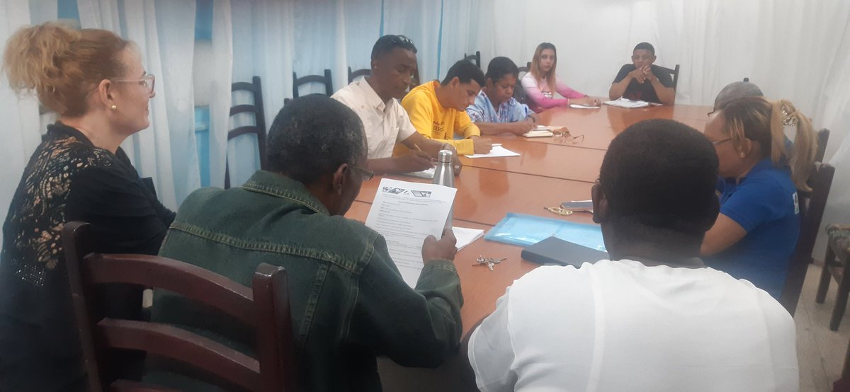 Citmagtm's tweet photo. 📸 #AHORAMISMO,desde @Citmagtm se realiza la reunión y #Capacitación de jefes de #proyectos del #programaterritorial
🗣| "Estándares sociales de calidad de vida en la población guantanamera".
🔉 "Trabajando juntos por un mejor" @citmacuba @ArmandoRguezB @IDICT_Cuba @AMA_CUBA https://t.co/jpnwRY4aza