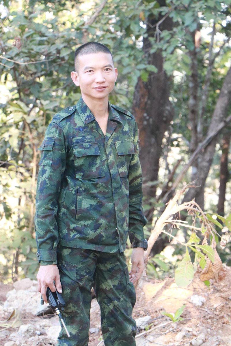 Olabanthi's tweet photo. คนก็มีบุคคลิกของตัวเอง
สิ่งที่เห็นว่า��นุกก็ไปตามหา
สิ่งที่เห็นว่าคุ้มค่าก็ไปเฝ้ารอ
สิ่งที่เห็นว่าเป็นความสุขก็ควรหวงแหนไว้

โอ  เจษฎา
2322040168 https://t.co/ksgStCRbOn