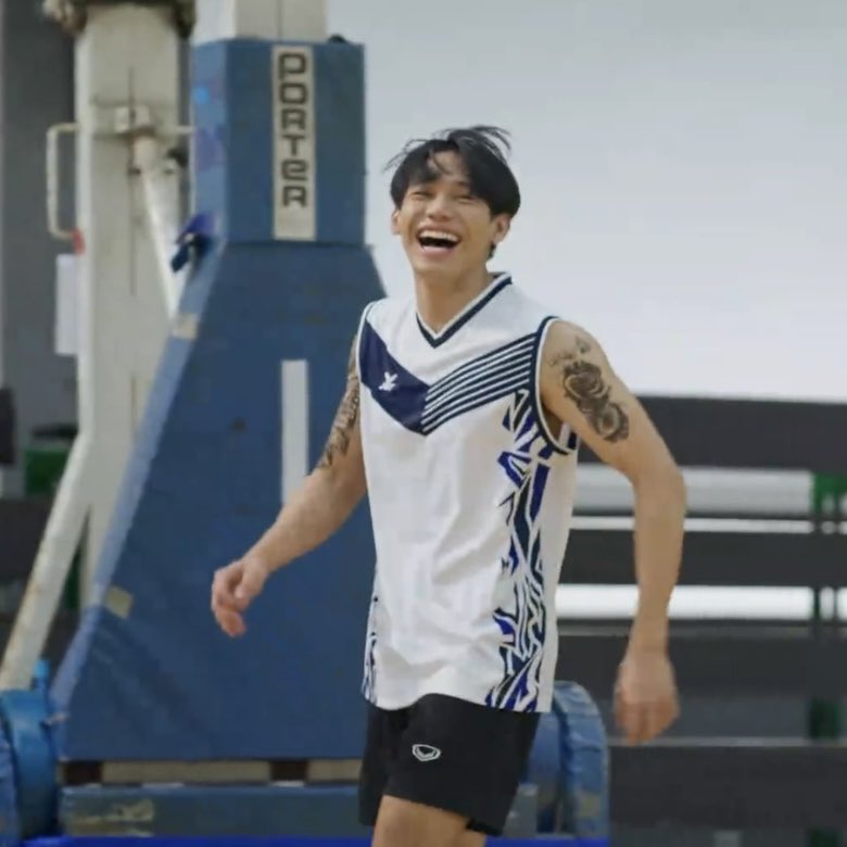 มม ·͜· tweet media