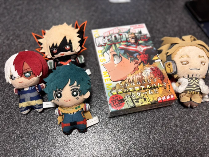 #ヒロメモ 
コチラ!!!めっちゃ楽しい!!!
本来未入手ですがフォロワーさんが遊ばせてくれました なんというさち...😭

画像3~4枚目は独自のルール追加して、
「山札の一番下のカードにいたキャラは完成後のアルバムから引き抜く」をしたらAH-CHOO轟くん出た。轟くんのWで悲しむ顔を浮かべたんだ 