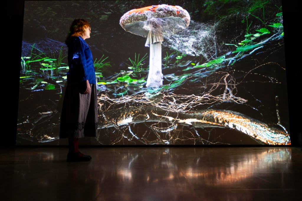 SomersetHouse's tweet photo. NOW OPEN: SOIL – THE WORLD AT OUR FEET 🪴

Uniting visionary artists and thinkers from around the world to explore the remarkable power and potential of soil.

https://t.co/W9yRfixGDx https://t.co/Hq2vqrQjWD