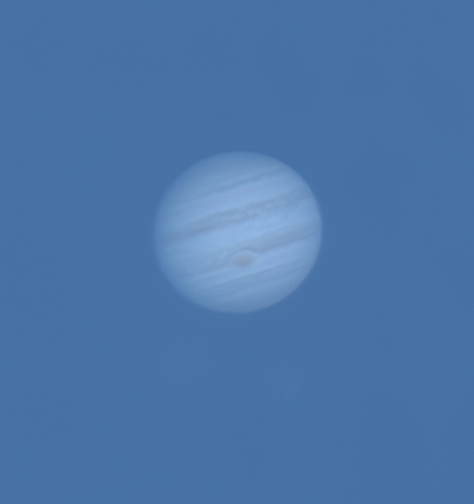 CuriosityonX's tweet photo. Jupiter captured in braod daylight...

📸 Chris Cole🔭 https://t.co/Nn07iE62Rx
