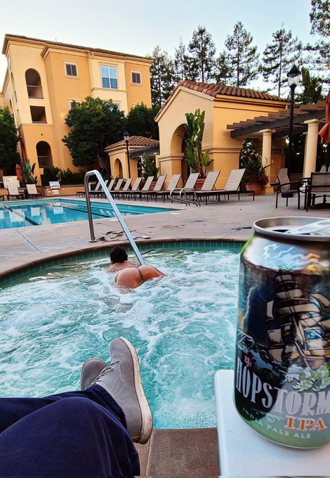 Watch Luis Erika's leaked NSFW photo on TwXstars