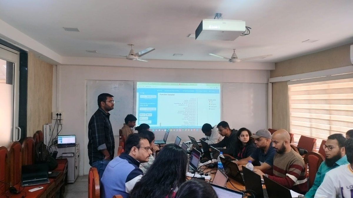 gbrc_gujarat's tweet photo. Glimpse of day 4 activities of 2 weeks hands-on training program on "Metagenomic &amp; Metataxonomic Data Analysis". Jointly organized by @gbrc_gujarat &amp; Department of Veterinary Biotechnology, College of Veterinary Science &amp; Animal Husbandry, @KamdhenuUni. https://t.co/eFwqdxUbpg