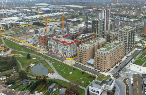 ☁️Views from the sky....take a look at the latest drone footage of how <a href="/brentcrosstown/">Brent Cross Town</a> is transforming.       

See full drone footage here: bit.ly/3L40B0w 

📷Shot by <a href="/Galldris/">Galldris</a>