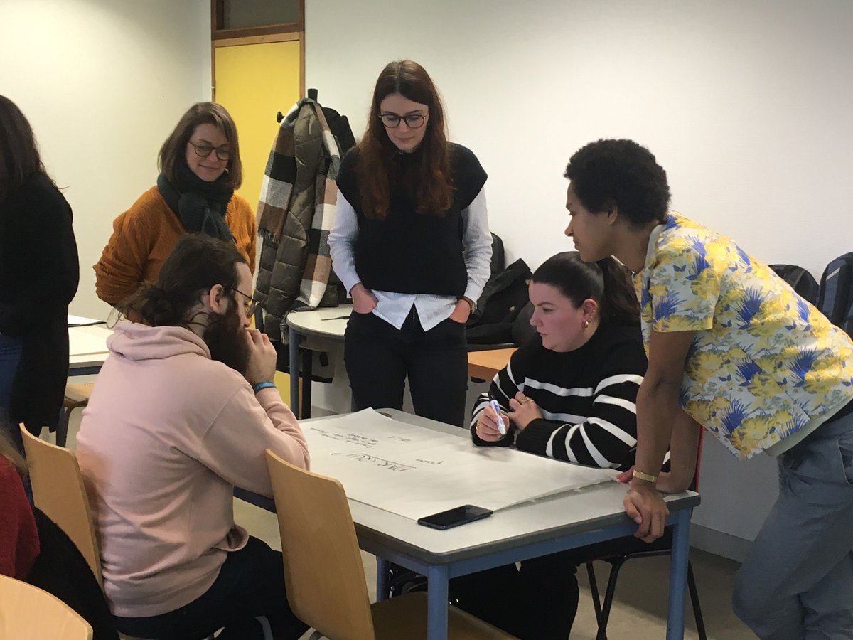 UnivAngers's tweet image. Le séminaire #Thélème se poursuit cet après-midi avec différents ateliers comme Le tutorat, ça sert à quoi ? qui vise à partager les bonnes pratiques et à échanger sur la montée en compétences des étudiants tuteurs et des chargés d’accompagnement des Univ d’Angers et du Mans.
