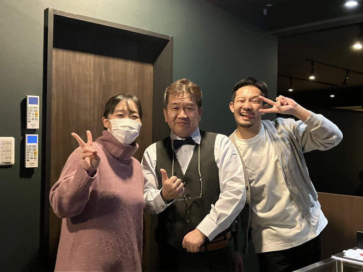 nishimak1's tweet photo. 本日開店
オープン祝いに

我が家から5軒隣りに大人のたまりができて、うれしいです

#cafeandbar.lazo
#新得町 https://t.co/W04ONhh4k5