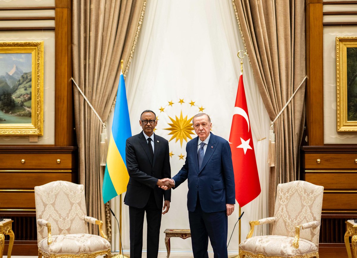 UrugwiroVillage's tweet photo. This afternoon in Ankara, President Kagame is received by President Recep Tayyip Erdoğan @RTErdogan of Türkiye where they will hold a tête-à-tête meeting before a bilateral discussion with members of both delegations. https://t.co/CSQBd2Hc3d