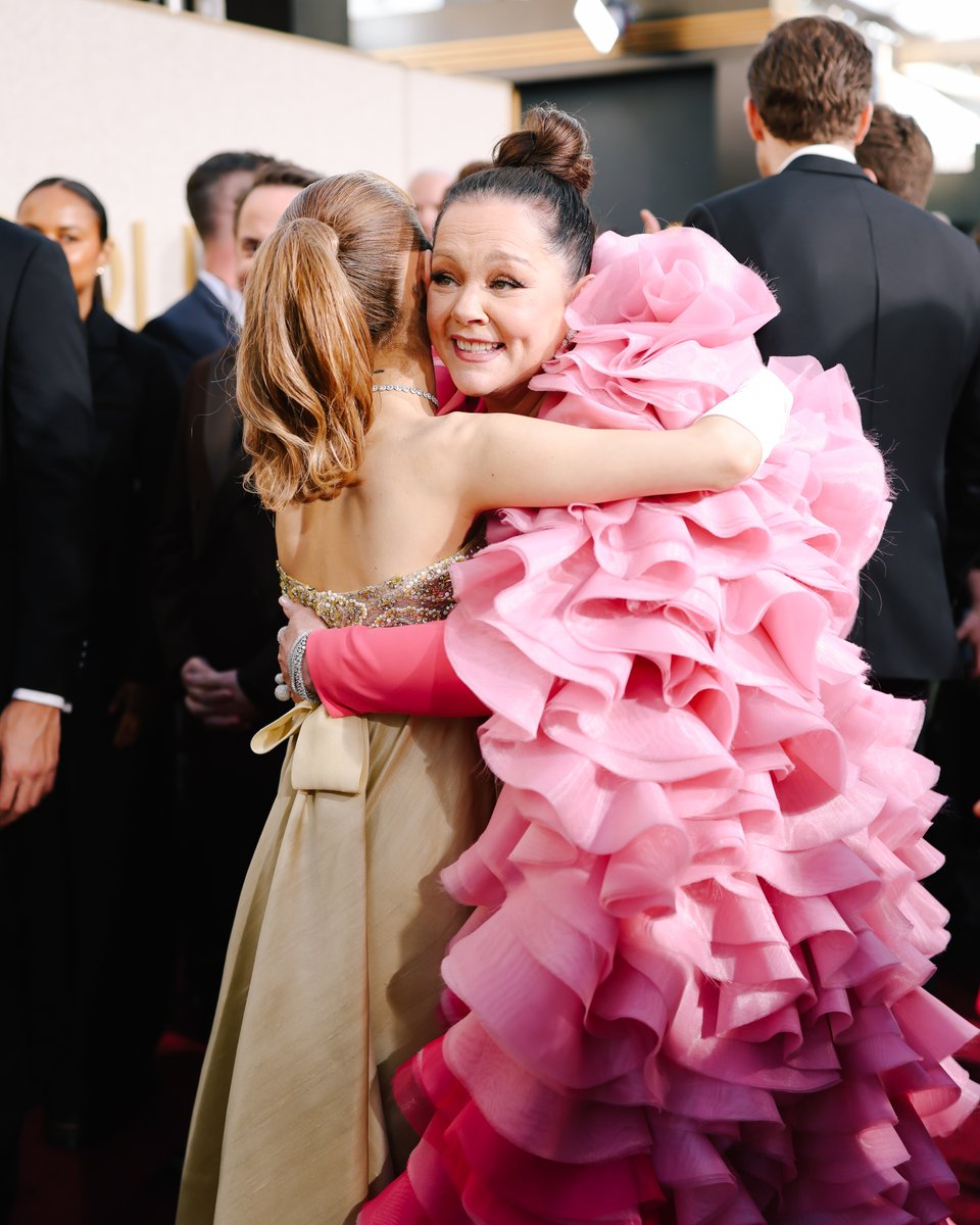 goldenglobes's tweet photo. Melissa McCarthy, you will be POPULAR! #GoldenGlobes https://t.co/fVf1cjLNLL