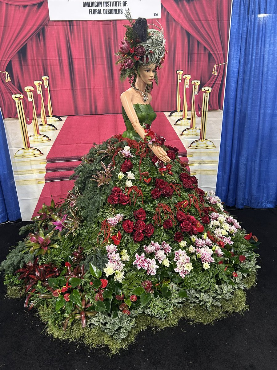 itsjustmenia's tweet image. Good morning twitter!
#TPIE #2025