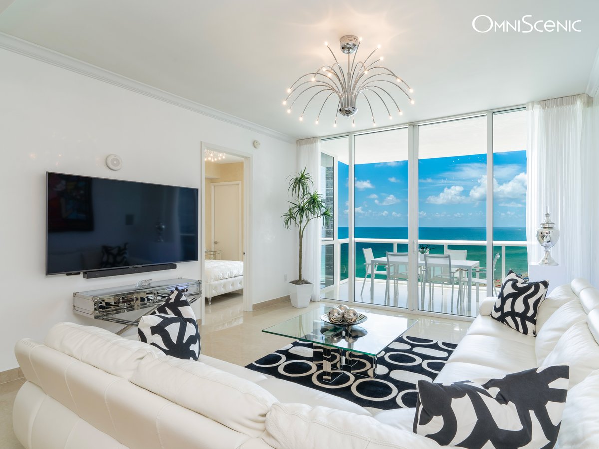 omniscenic's tweet photo. We offer photo, video, 3d tours, aerial drone services for real estate, businesses, interior designers, architects, builders &amp; more.

📍South Florida

Contact us today for prices &amp; availability! https://t.co/eACf8C122g