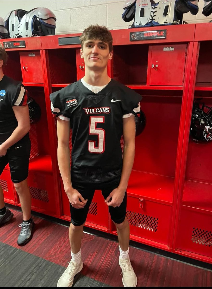 Our guy <a href="/JoshYanonis/">Josh Yanonis</a> up at Cal U today for his visit. <a href="/SValleyFootball/">Sun Valley Football</a>