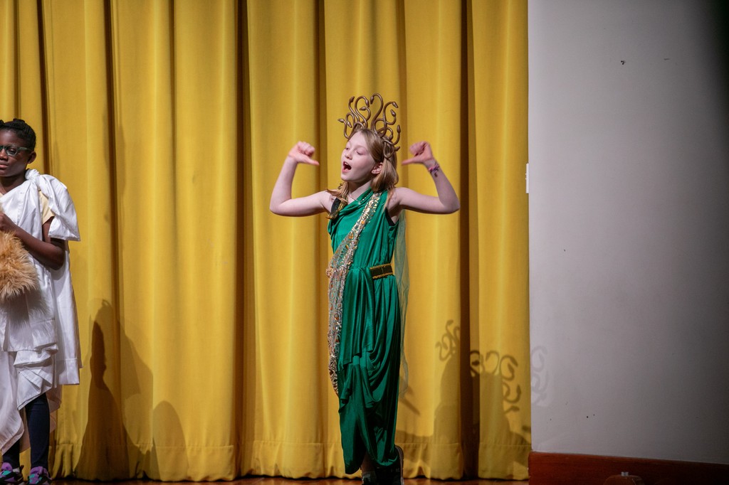 CalvertSchoolMD's tweet image. Ancient myth came to life this week as the Ninth Agers leapt on stage!✨️ Yesterday, the Class of 2030 debuted tales of gods and heroes for all Lower School students — and today, we welcomed parents for an extra-special performance!🎭️👏

#AncientMyth #ClassPlay #Drama #Theatre