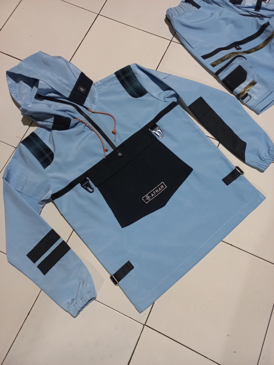 afnan_center's tweet photo. P info Atap 🗻☁️🥶
One set, hoodie gorpcore 🥷 &amp; short pants cargo 🩳
Original made by AFNAN 

#gorpcore #jaket #hoodie #shortpants #celanacargo #afnan #afnanofficialstore https://t.co/X3P198UNW7
