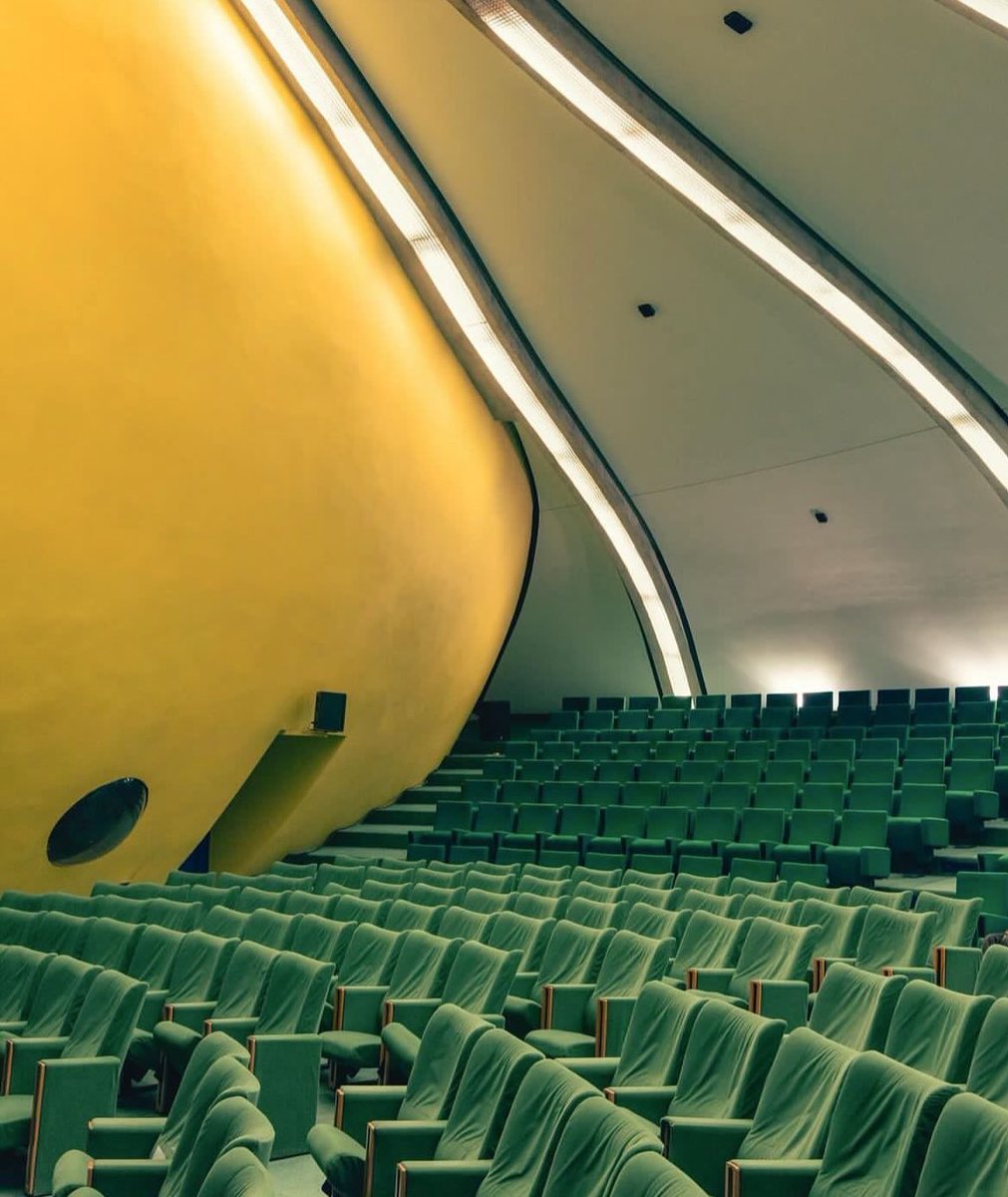 luusssso's tweet photo. Amazing design of the Labor Exchange auditorium in Bobingy, France by Oscar Niemeyer (1972) https://t.co/QufiR9onCr