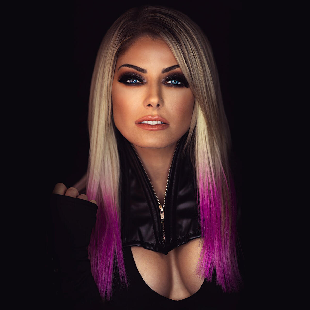GlamorousGaze1's tweet photo. #AlexaBliss ❤️‍🔥 https://t.co/FX6ZYOMBqR