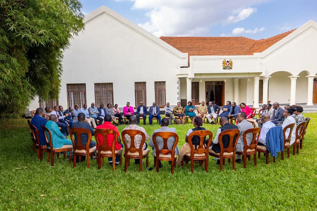 KindikiKithure's tweet photo. KAREN, NAIROBI CITY COUNTY, KENYA 
THURSDAY, JANUARY 23, 2025

Met a section of MPs to track progress of National Government Development projects in their areas of representation. https://t.co/3EjkcYFVFk