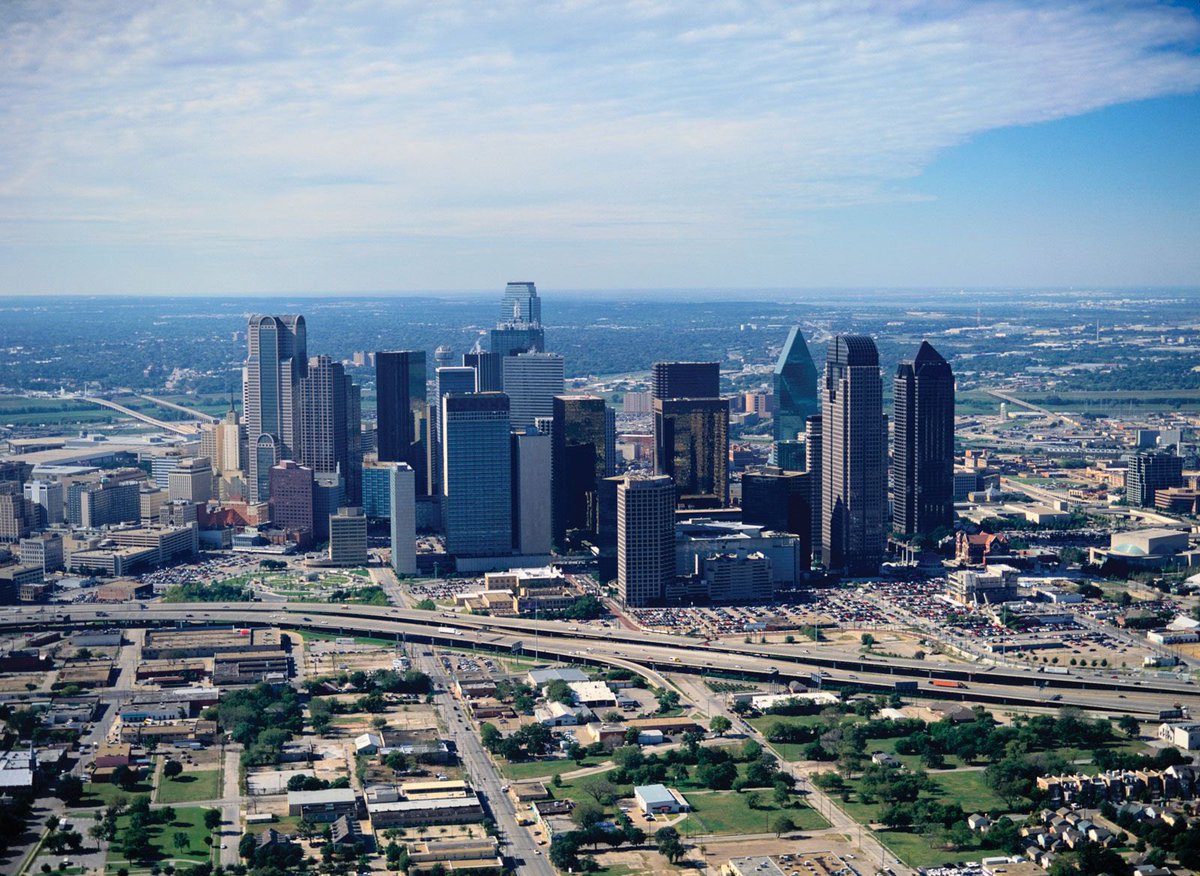 StephCulverFW's tweet photo. Are you interested in a potential collaboration or purchasing 44 acres of land in West Dallas? The property is zoned for single-family homes as well as detached townhomes, conveniently located near Singleton Boulevard and Loop 12. Please direct message me if you're interested. https://t.co/6qSIr7N3kH
