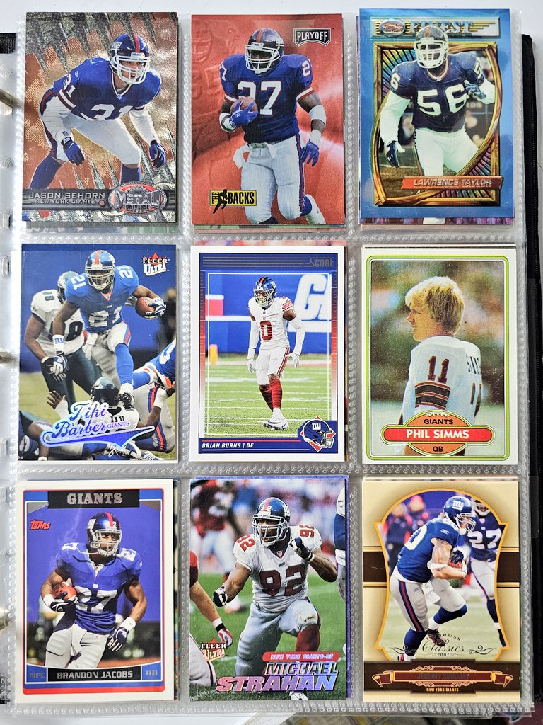 sullysphotosllc's tweet photo. Binder page of the day. The New York Football Giants #Cardboard #BaseCardsMatter #TheHobby #Football #NYGiants #NFL #FootballCards #Nostalgia https://t.co/saquwcbw4m