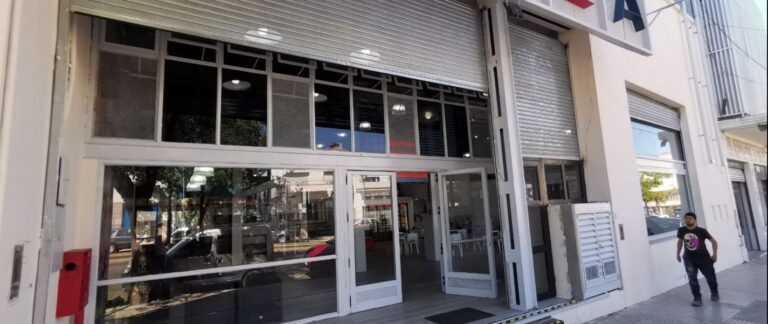 SanLorePrimero's tweet photo. Comunicado oficial de #SanLorenzo por la alianza con #EvolutionSport para la sede
▶️Según indica, hará un aporte de más de 900 millones de pesos para refaccionar y remodelar la pileta, el gimnasio y toda la sede
https://t.co/9YUDhni1Nu https://t.co/pWoV0F90Ku