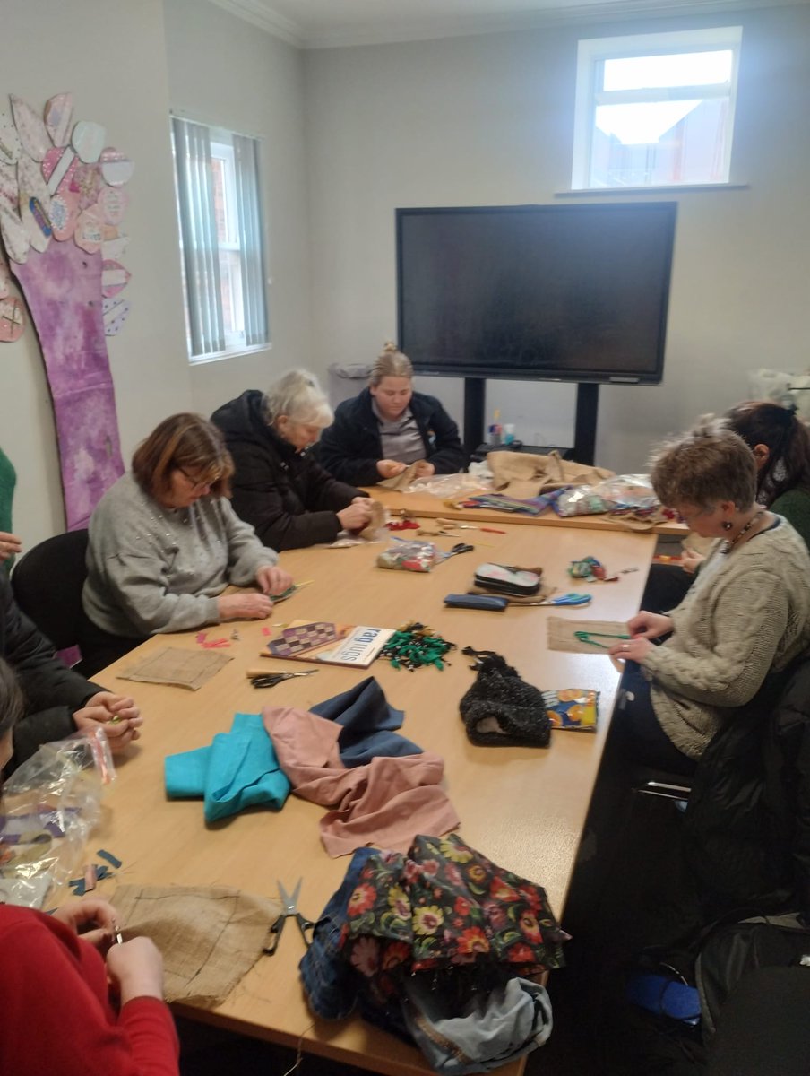 Today some of our women took part in a rag rug making session whereby they wove old scraps of material into making a rug!

They made some really beautiful designs 🧵

#ragrug #ragrugmaking #rugmaking #tomorrowswomen #womensupportingwomen
