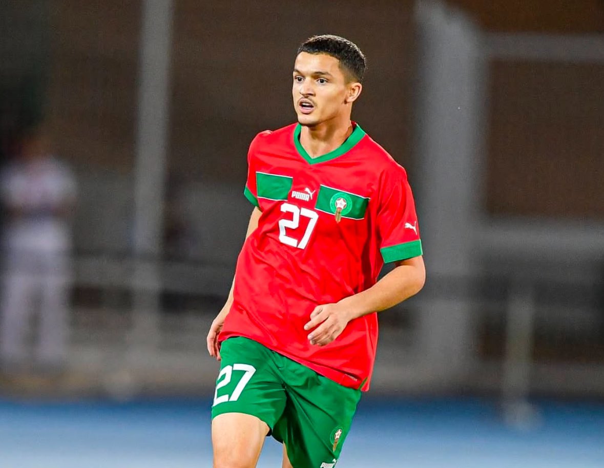 FabrizioRomano's tweet photo. 🔵❌ Chelsea are not working on Reda Belahyane deal at this stage of the window despite reports.

Verona midfielder not close or in talks to join Chelsea as the club has different targets. https://t.co/0L8DSgpU7d