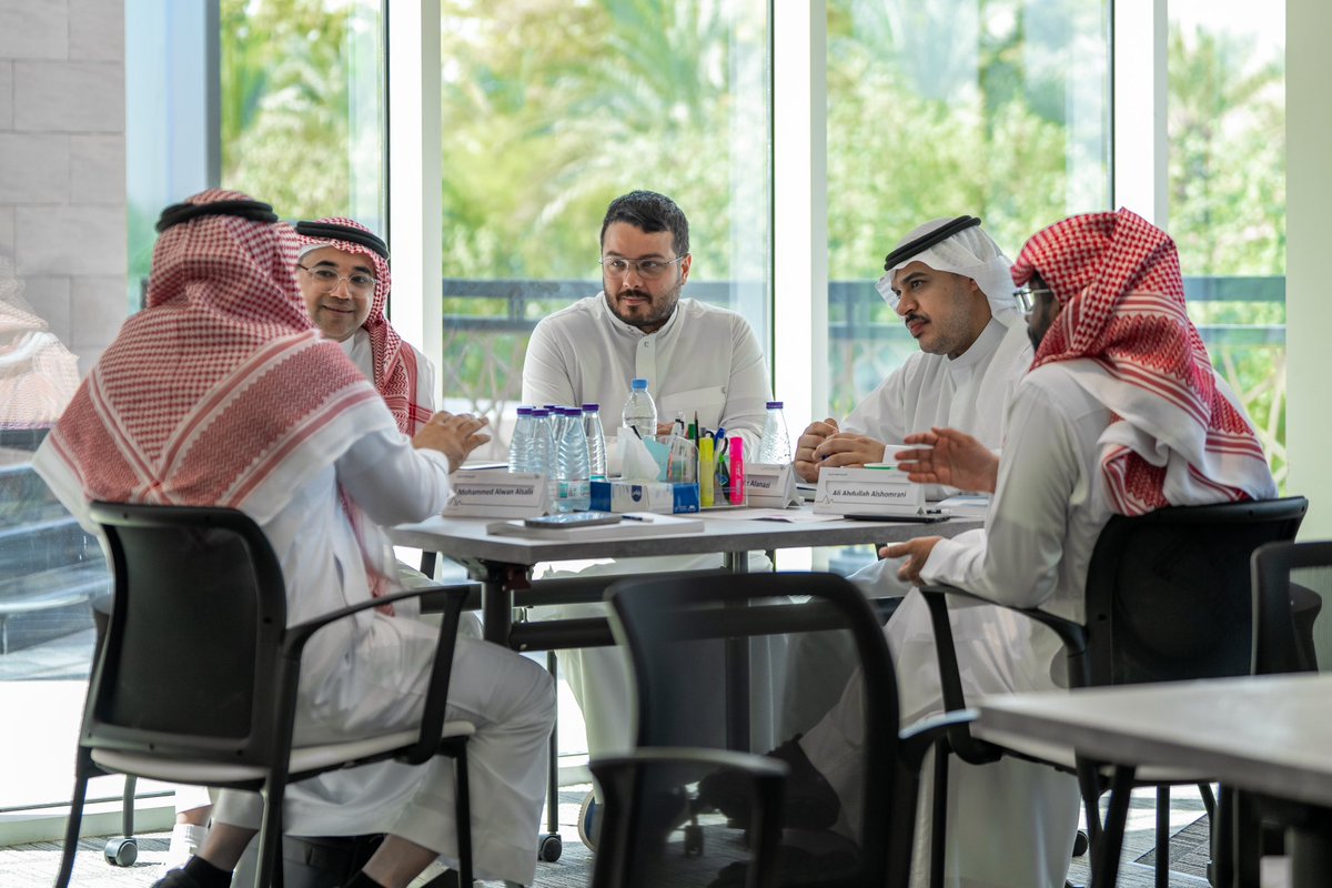 الكوتش القيادي المعتمد📈💪🏻 

معاً لتعزيز القيادة في منظمات الصحة السعودية! 🏥👩🏻‍⚕️👨🏻‍⚕️  

في جولتنا الأولى، تمتع المشاركون بتجربة مثيرة ومثمرة طبعت في أنفسهم أثراً عميقا لن يمحى طوال مسيرتهم المهنية!🤩💡

والآن، في جولتنا الثانية، والتي ستبدأ الأسبوع القادم، نستكمل مشوارنا حصريا