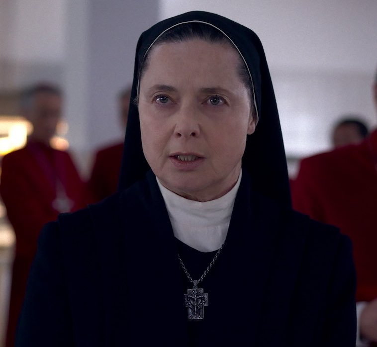 Isabella Rossellini reacts to her first #Oscar nomination:

“When I was young I was always identified as the daughter of Ingrid Bergman and Roberto Rossellini. As l’ve gotten older, this doesn’t happen as frequently and I miss it especially today. I wish my parents were alive to