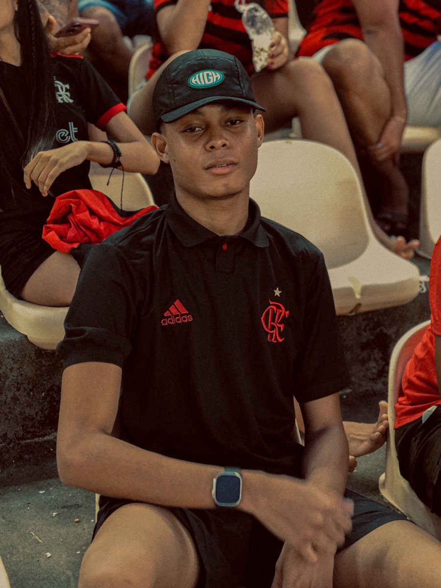 g4brielbm014's tweet photo. REALIZEI MEU SONHO ❤️🖤✨ https://t.co/WceFCdd0NJ