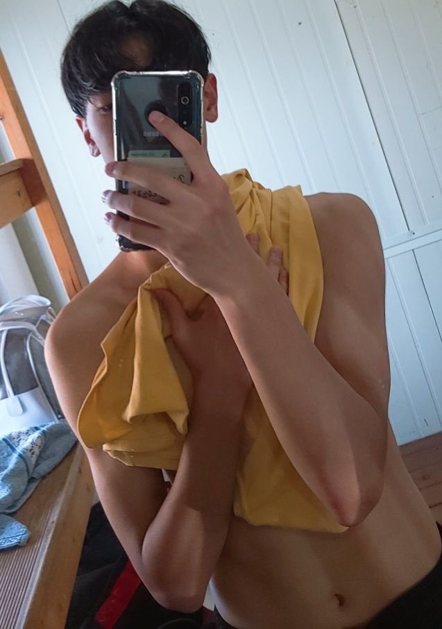 🐺: there is another one but
🐺: this is kinda embarrassing 
🐺: *photo*
🐺: i also don't know why i took this pic;;
🐺: it's probably the day our family went to play water leisure activities