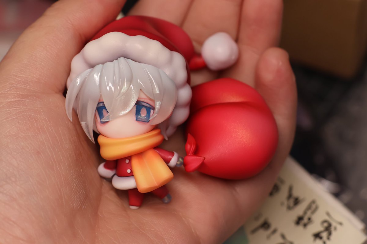 NoPlayElsword's tweet photo. 圣诞np小手办涂装完成～！ https://t.co/5cEljkg6L0