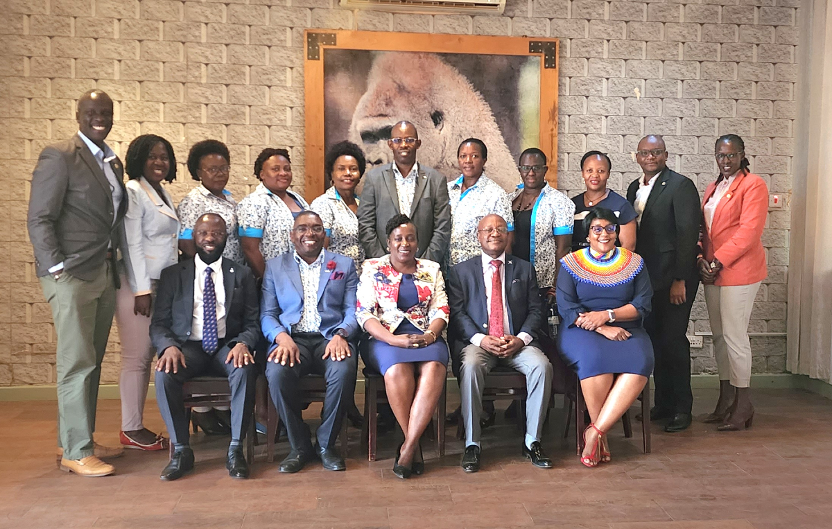 RCKSI's tweet photo. #SseseUpdates Today #RCKampalaSseseIslands was visited by our District Governor Anne Nkutu! She gave us deep insights and motivated us to reach for the stars as we impact communities!! #RotaryRocks https://t.co/WkcEUGUOEj