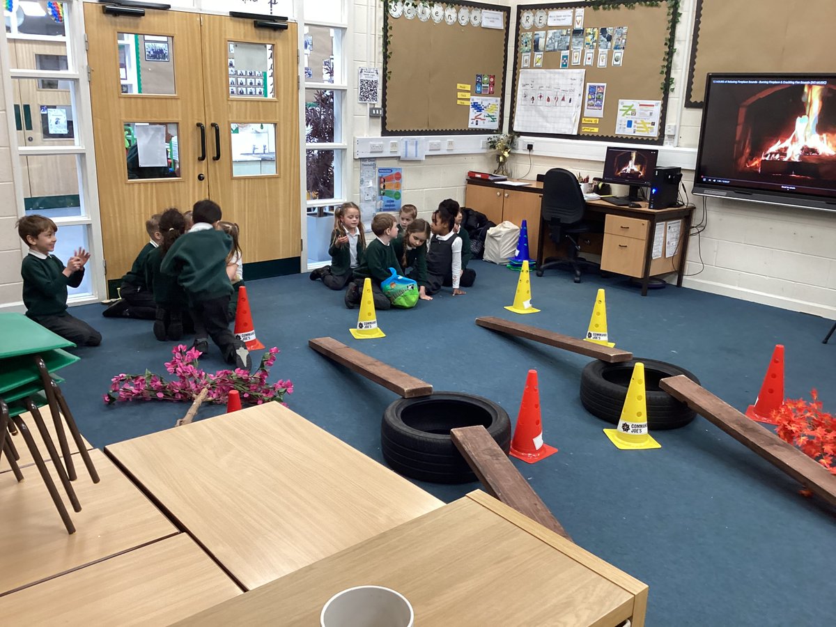 GatesWoodpecker's tweet photo. FIRE! FIRE! Today the children had to work in teams and decide what items they needed to prioritise in the house! They had to work quickly and stealthy to retrieve the items. #teamwork #resilience #commandojoes https://t.co/yOZ4QmA8lk
