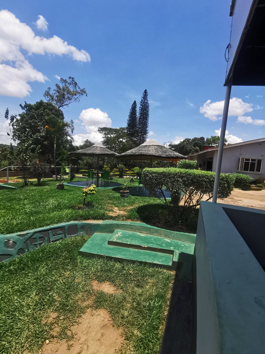 Feexid_'s tweet photo. Newest Addition to The #Feexid Family. The Silent Pub in Mandala,Blantyre! Throw away those hardcovers and start using technology to run your business 🧑🏽‍🔧. https://t.co/ZdCfDw2p2F