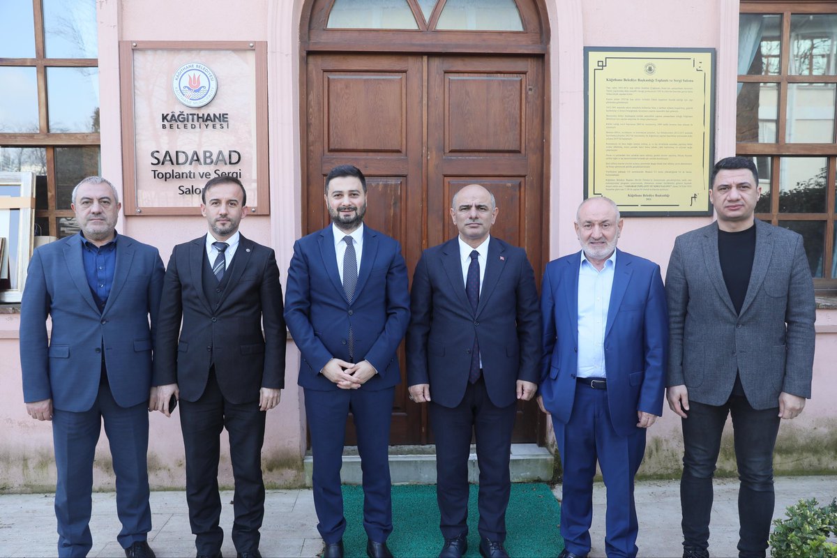 MevlutOztekin's tweet photo. Kocaeli Körfez Belediye Başkanımız Sayın Şener Söğüt'ü belediyemizde misafir ederek, görüşmelerde bulunduk.

Nazik ziyaretleri için teşekkür ediyorum.

@senersogut https://t.co/TLk87tbK8E