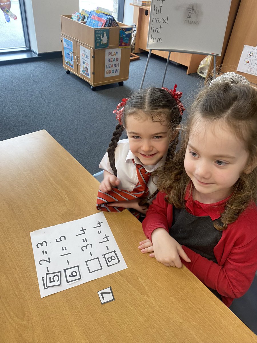 2Halfmerke's tweet photo. A little challenge with our numeracy this morning. https://t.co/nS7oFPvIfR