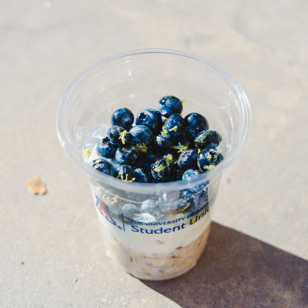 uazunions's tweet image. Kickstart your day with a burst of flavor—blueberry overnight oats to fuel you up and keep you going! 🫐✨

Get yours at NRich 🌱 

#NRich  #healthylifestyle #powerpacked