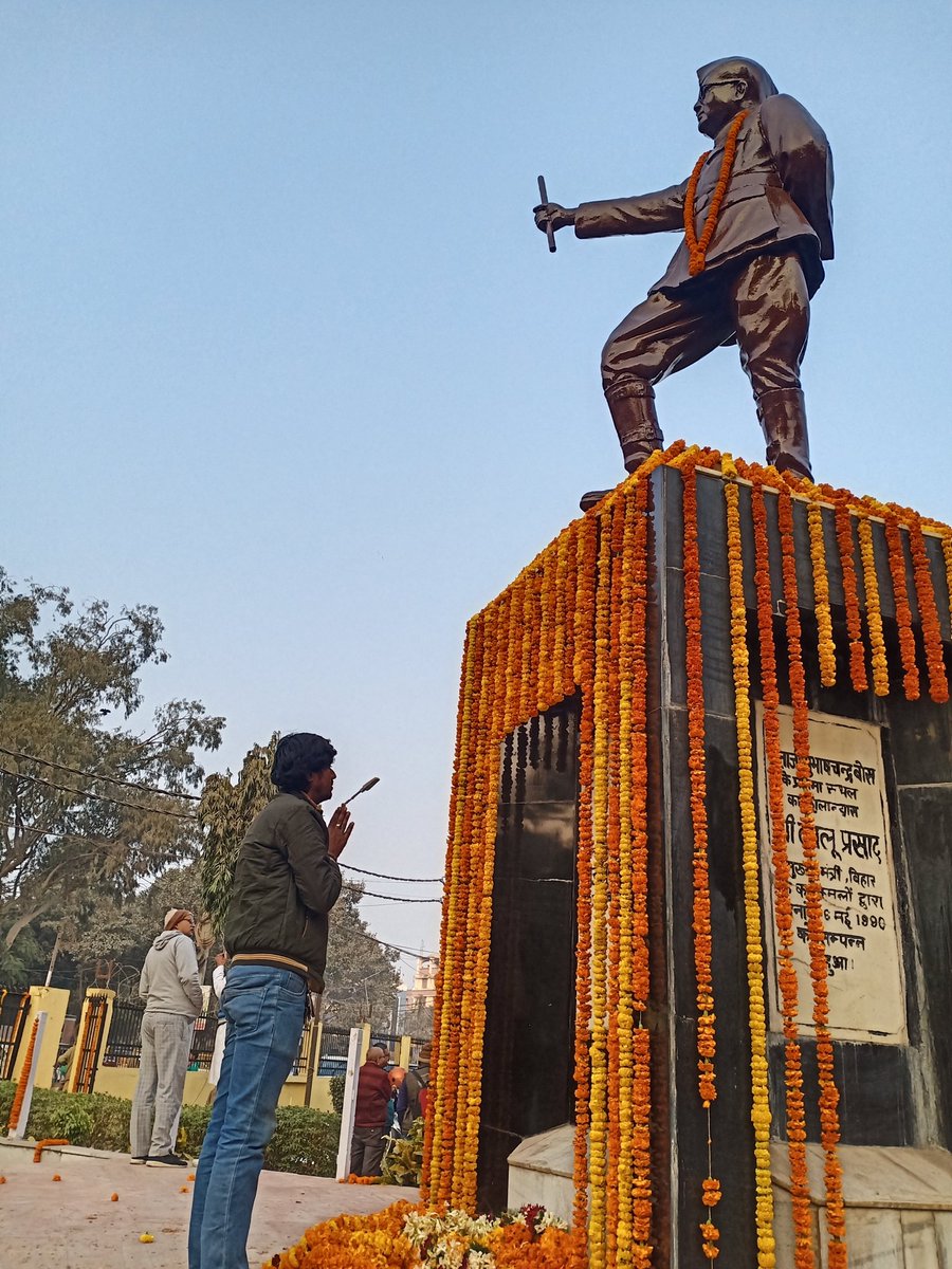 KunalSikand's tweet image. महान स्वतंत्रता सेनानी नेताजी सुभाष चंद्र बोस जी की जयंती पर उनके चरणों में श्रद्धासुमन अर्पित किया।
#ParakramDivas
#SubhashChandraBOS
#Lokmanch4India #लोकमंच #Lokmanch