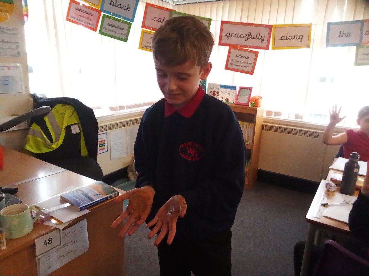WBJYear4's tweet photo. Our starter question: What happens when you hold a piece of chocolate tightly in your hands? 
Our conclusion: It melts. 
But what does that mean? Our expert scientists discovered this is when a solid changes to a liquid! #wbjscience @HarbourLearning @WBJJuniorSchool https://t.co/IAXlysiqpy