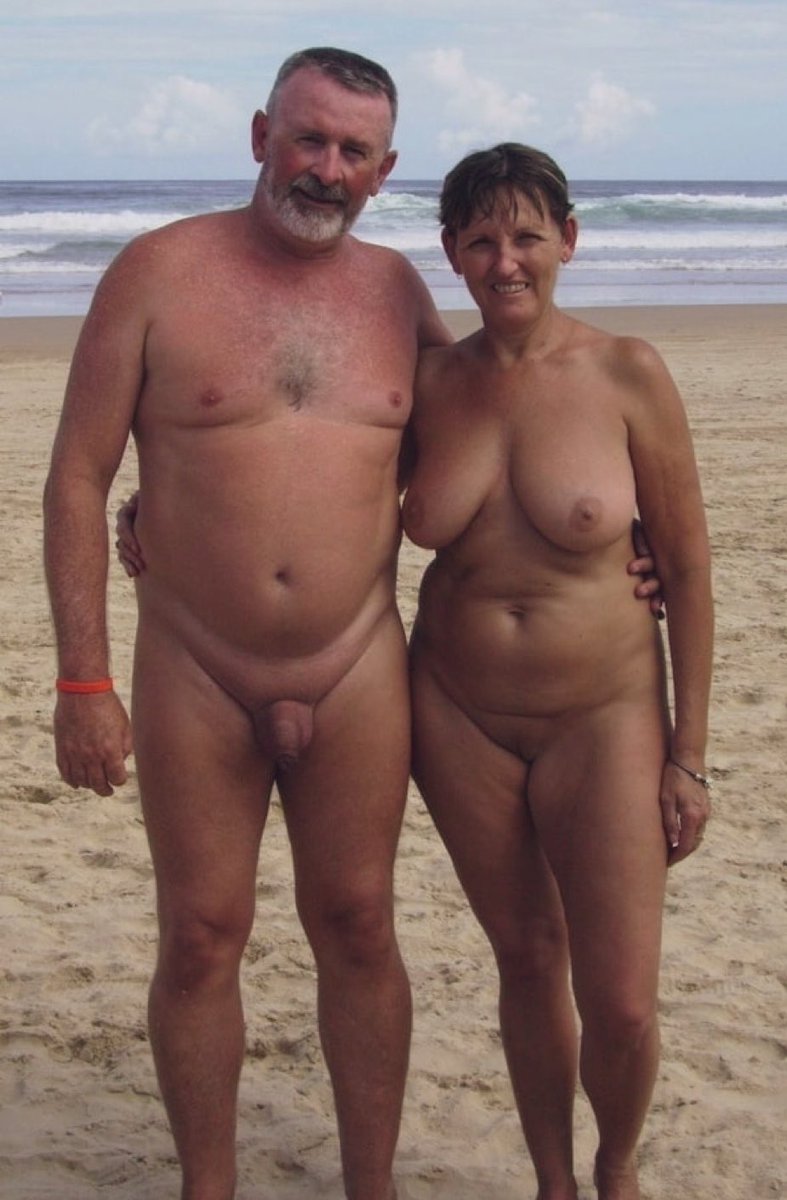 Live Life Naked tweet media