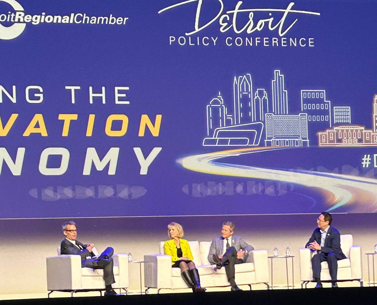 .@UMichPrezOno is in Detroit today discussing Michigan's innovation economy and the role higher education plays at #DPC25 with <a href="/Richard_Florida/">Richard Florida</a> and university presidents @PresidentEspy and <a href="/KevinGuskiewicz/">Kevin Guskiewicz</a>.

Tune in to the livestream and follow along to hear more: