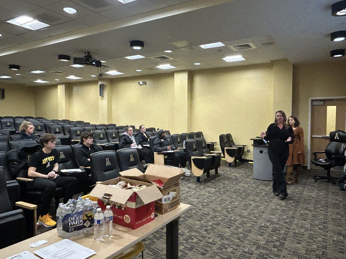 AppStateRISE's tweet image. PREPARING FOR TAX SEASON - Thank you Collette Woodruff PC for providing our student-athletes with general tax information, explaining different tax forms, and answering all questions regarding taxes. 💰🟡⚫️