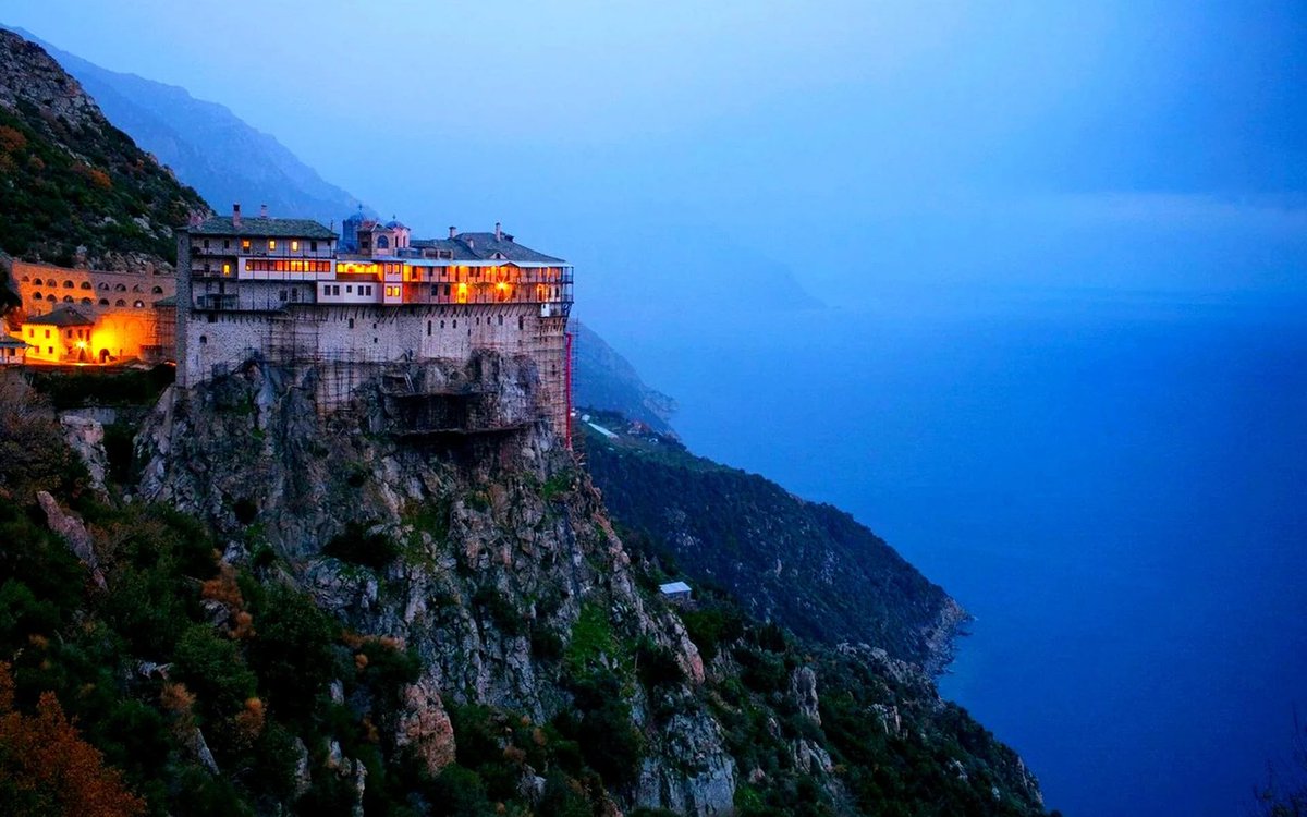 uncreated_light's tweet photo. 39 Greek monasteries issue an open letter in support of the Ukrainian Orthodox Church.

“Nowadays, when the world is immersed in the violence of weapons and stands on the brink of nuclear catastrophe, we unite our voices and prayers with the voices of many Orthodox patriarchs, bishops, clergy and monks for the cruelly persecuted Ukrainian Orthodox Church, led by Metropolitan of Kyiv and All Ukraine Onuphry.”

The abbots recalled the bloody storming of the UOC St. Archangel Michael Cathedral in Cherkassy. The appeal was signed by the abbots and abbesses of the monasteries of Greece and of Mt. Athos.