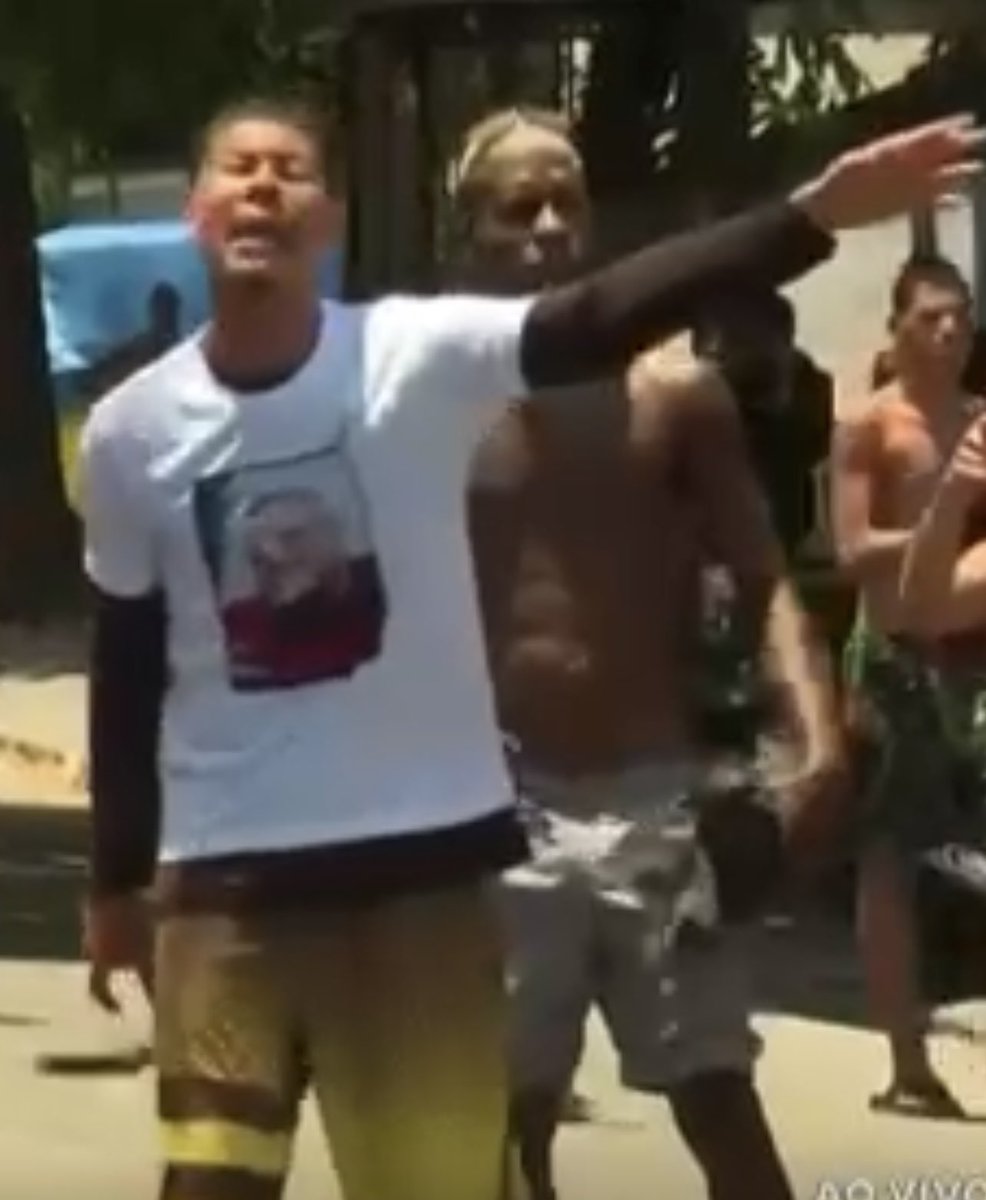 opentelhol's tweet photo. Bandidos da Boca de Fumo 
Controlada por 👇👇
( Walber da Silva Monteiro)
Vulgo Carioca 
São eles
👇👇👇👇
Joaninha 
HG
João 
Matheus
Lk
Nego
Nescau
Se encontram misturados 
Na manifestação
Alô 18 BPM 🫡 https://t.co/kjuy9VjZ6u