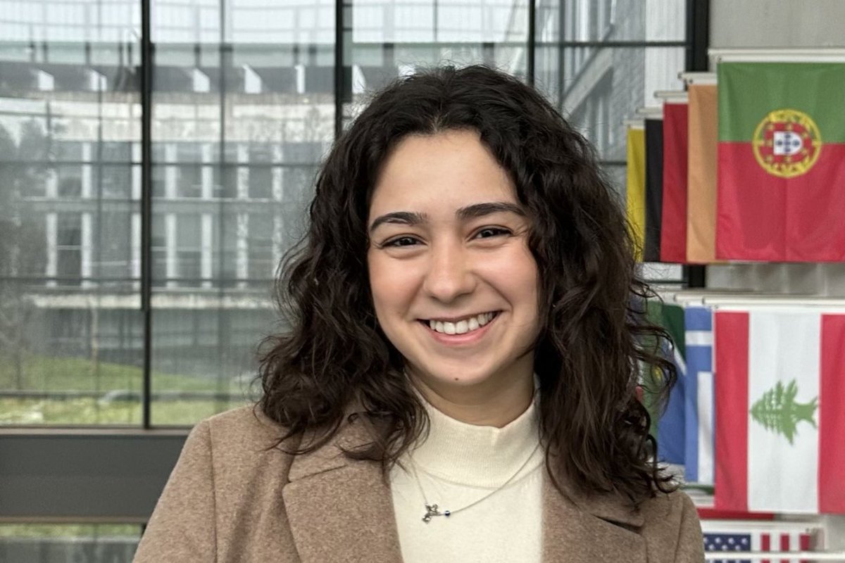 Beatriz Assis has received a R&amp;D@USA scholarship from the Luso-American Development Foundation (FLAD). Congratulations Beatriz 👏! Know more at: icvs.uminho.pt/beatriz-assis-…